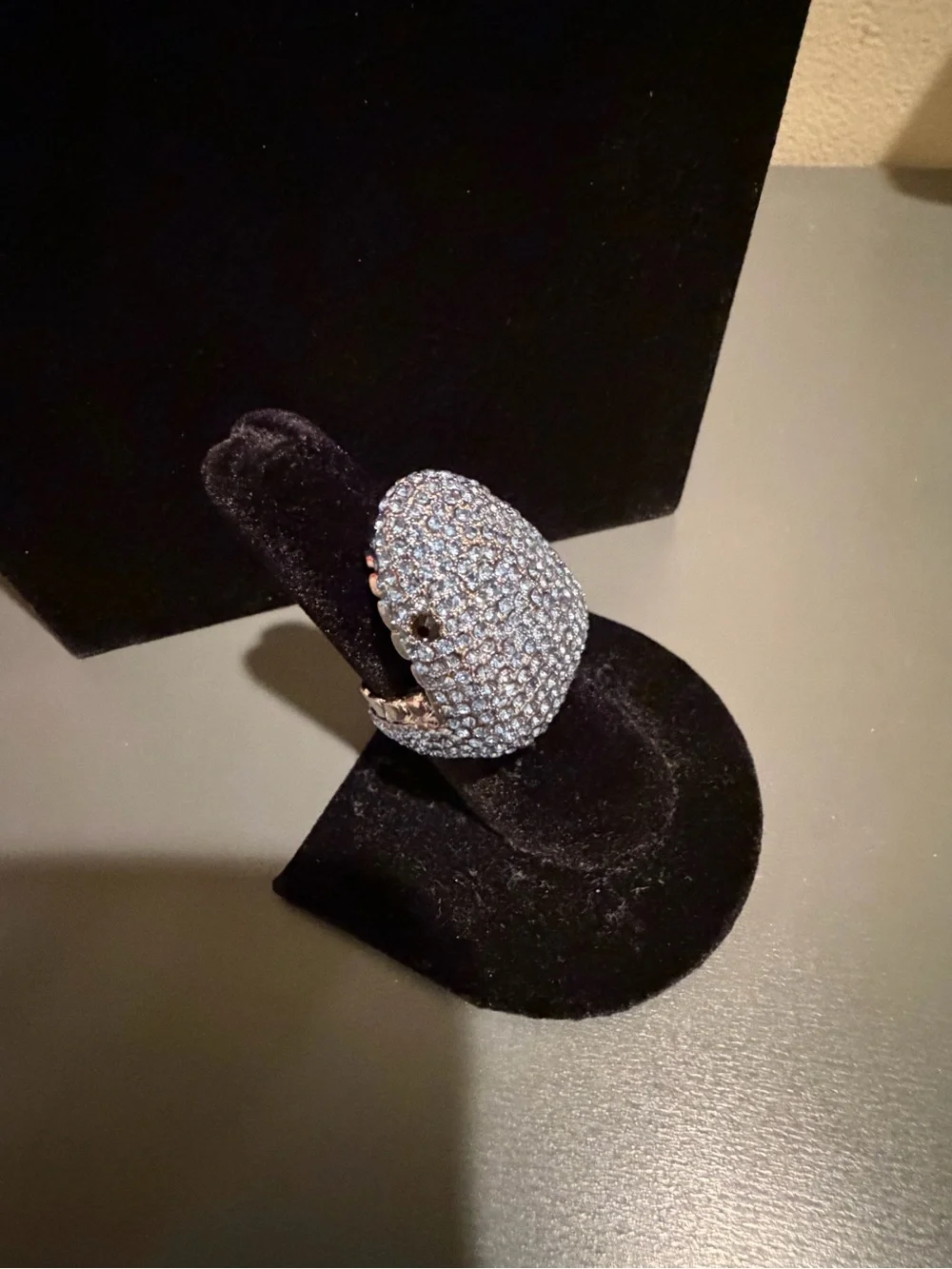 Kate Spade Pavé Shark Statement Ring Silver Tone Size 8